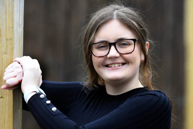 Chloe Smith, from Elliott Hudson College in Leeds, has won a scholarship to study in America.