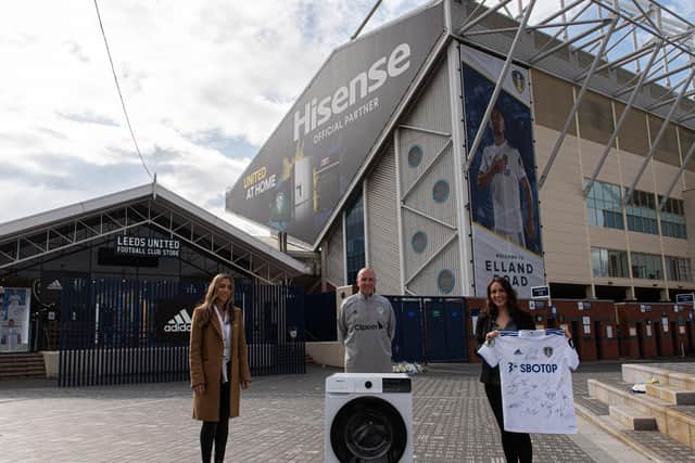 Leeds United signed shirt and washing machine to be given to family in need
cc Hisense