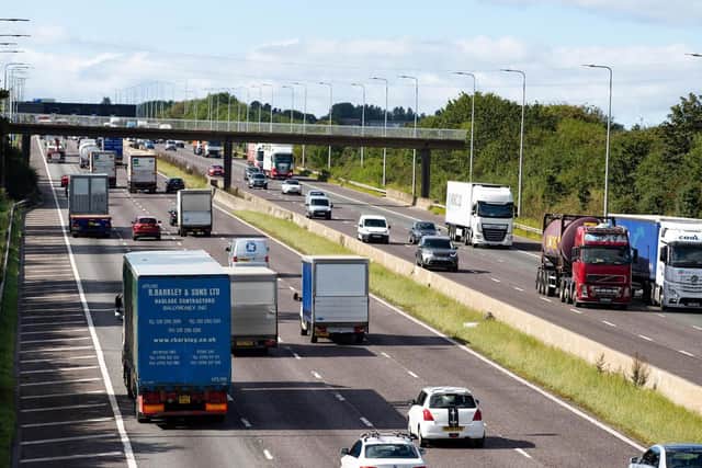 M62 lanes to be closed for 'considerable time' after major crash as police release update