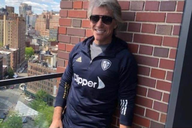 Jon Bon Jovi in his Leeds United gear. (cccc @andrearadri)