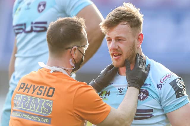 A week later Wakefield’s Tom Johnstone took a blow to the head (Picture: SWPix.com)