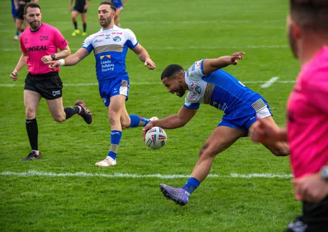 Kruise Leeming, scoring his second try, was outstanding against Castleford, says Leeds Rhinos captain Luke Gale. Picture: Bruce Rollinson/JPIMedia.
