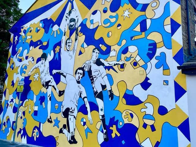 New Leeds United mural unveiled at Pudsey Market. Pic: LUFC Trust