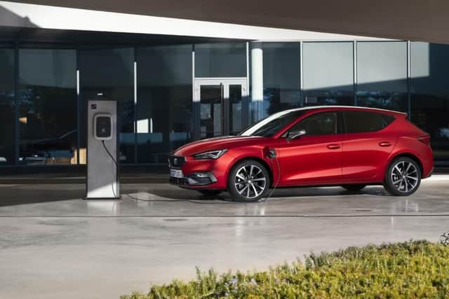 The Leon e-Hybrid looks the part