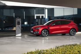 The Leon e-Hybrid looks the part