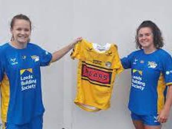 Eloise Hayward, right, with Rhinos coach Lois Forsell. Picture c/o Leeds Rhinos.