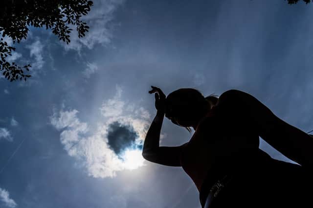The Met Office weather forecast is predicting hot weather for Leeds this weekend.