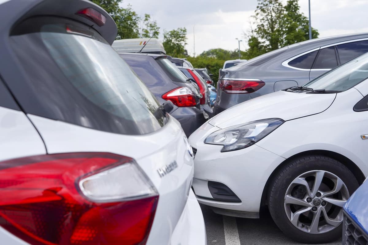 Highway Code Drivers Position New Highway Code rule changes that every driver needs to be aware of