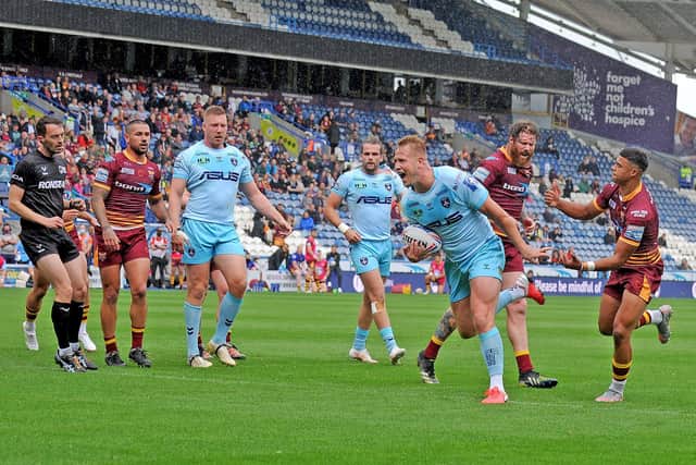Huddersfield Giants v Wakefield Super League sun 8th aug 2021
Joe Westerman scores for Wakefield Trinity at a very empty John Smith's Stadium on Sunday. Picture: