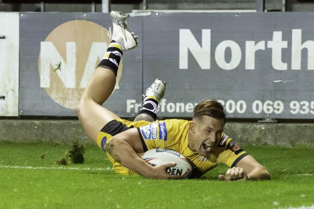 At last! Greg Eden's last-minute try crowned Castleford's first victory at St Helens in 31 years. Picture by Allan McKenzie/SWpix.com