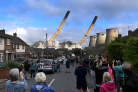 The moment the chimneys came down