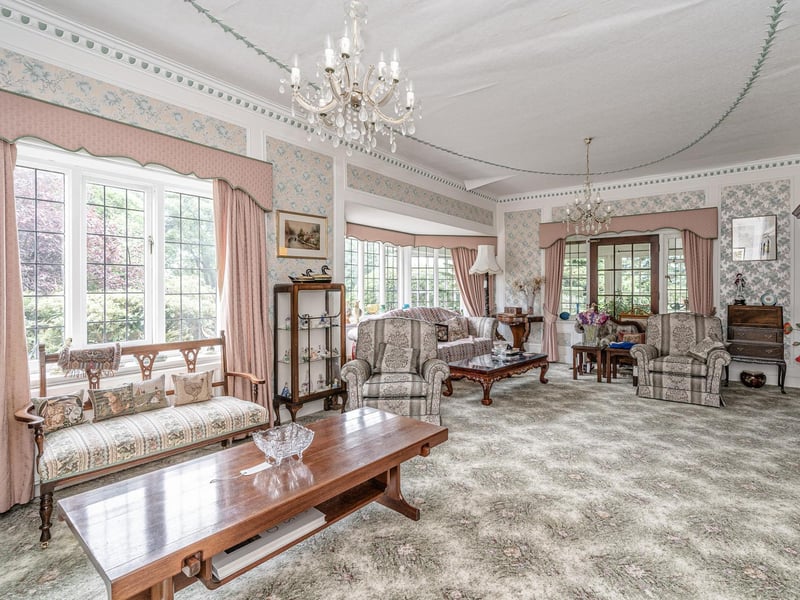Elegance and style within the stunning Scarborough home