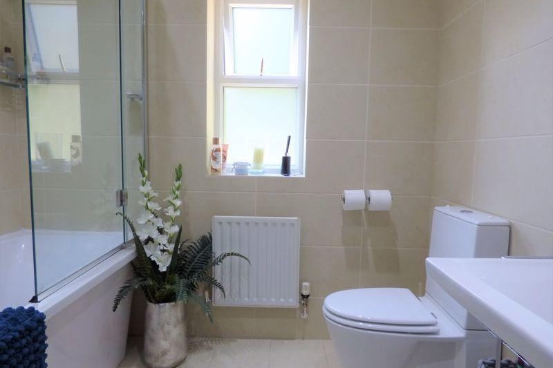 Redwood Heights, Lancaster. The family bathroom at the property. Picture by Lancastrian Estates.