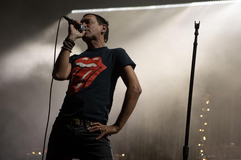Shed Seven at The Piece Hall. Photos by Frank Ralph