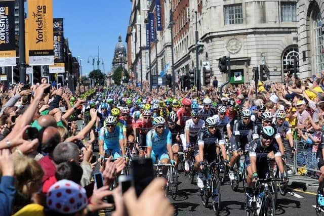 The Grand Depart setting off on The Headrow in 2014.