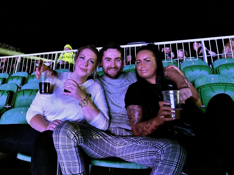 Enjoying the James gig despite the rain!