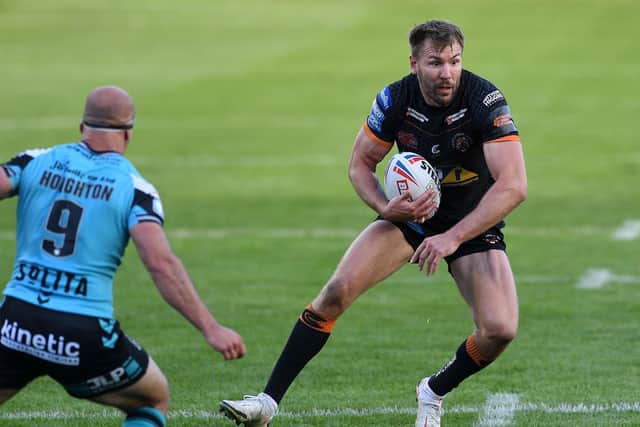 Michael Shenton in action against Hull earlier this season. Picture by Jonathan Gawthorpe.