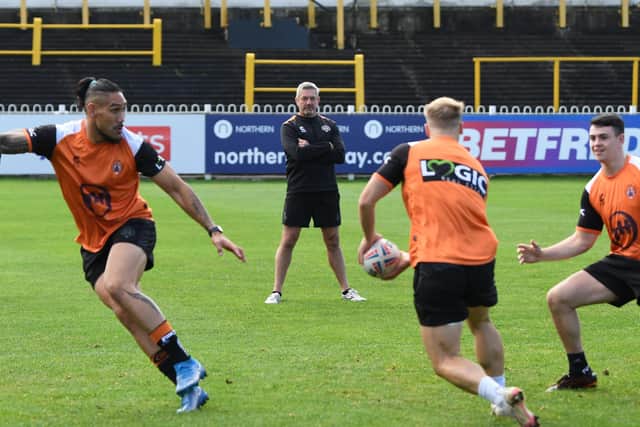Daryl Powell watches over his players in training on Wednesday ahead of Thursday night's pivotal clash against Warrington Wolves. Picture courtesy of Castleford Tigers Media.