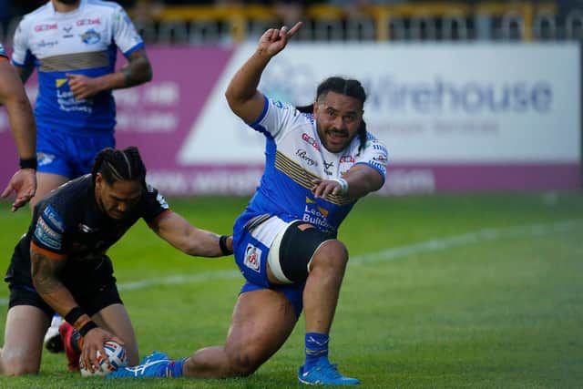 TRY ME: Leeds Rhinos' Konrad Hurrell celebrates scoring a try at Castleford. Picture by Ed Sykes/SWpix.com