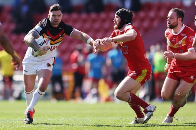 Hanging up his boots: Bradford Bulls veteran half-back Danny Brough, left, has retired after an illustrious career in the sport. Picture by John Clifton/SWpix.com