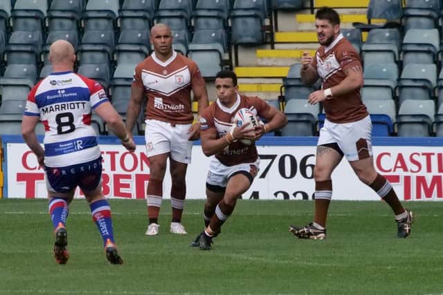 Aaron Jones-Bishop, with ball, has signed a new Hunslet contract. Picture by Paul Johnson/Hunslet RLFC