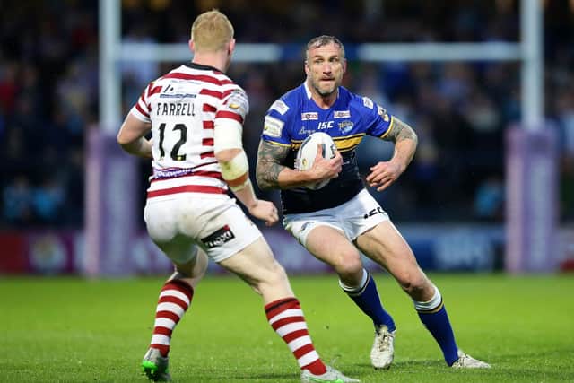 CONFIDENCE: In Leeds United from former Leeds Rhinos legend Jamie Peacock, right. Photo by Daniel Smith/Getty Images.