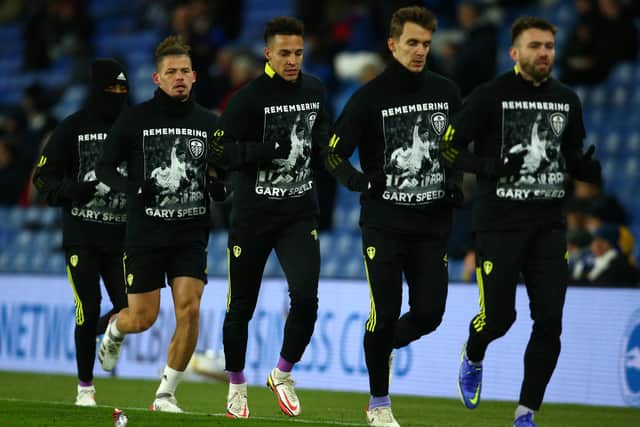 TRIBIUTE: Leeds United's players pay their respects to Gary Speed in the warm-up for Saturday's Premier League clash at Brighton. Photo by Charlie Crowhurst/Getty Images.