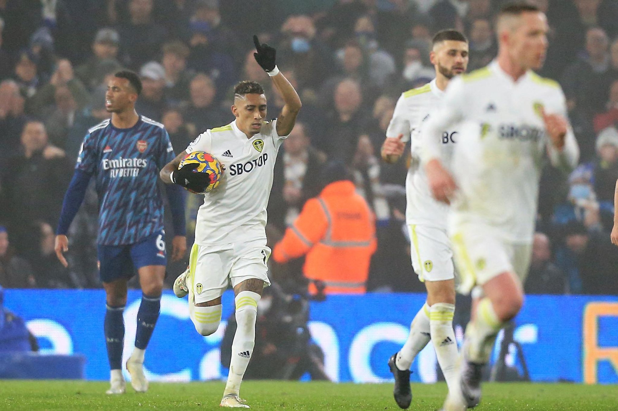 How could injury-ravaged Leeds United line up against Burnley? Marcelo Bielsa's predicted XI | Yorkshire Evening Post