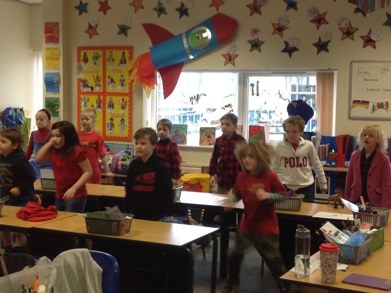 Neverland Class at Caythorpe School doing their Red Nose Day wake and shake to the RND song. EMN-210320-112843001