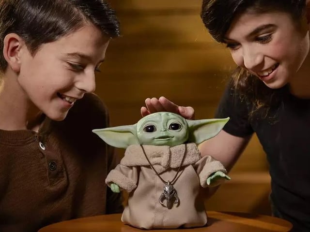 Grogu (The Child), affectionately referred to by fans as “Baby Yoda,” is hungry for Force snackin’ fun! With a galaxy of features, including adorable sounds, fun animated motions, and interactive accessories, this animatronic toy is ready for action and adventure!