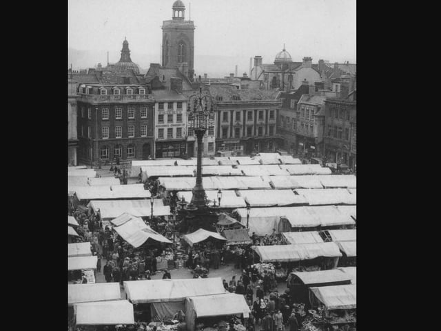 Fountain on Northampton Market Square 1953