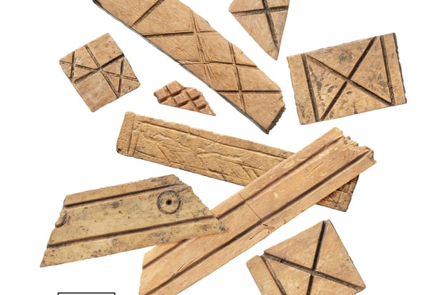 Decorated inlays or veneers, evidence for bone working found at Roman site near Alconbury