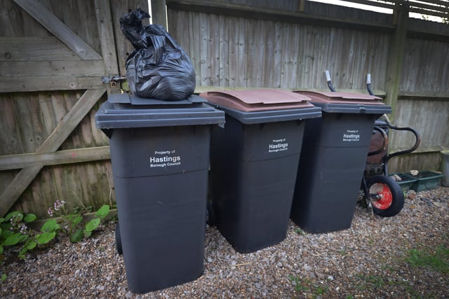 File: Rubbish bins Hastings Borough Council. SUS-220202-083015001