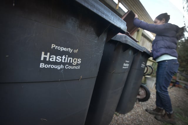 File: Rubbish bins Hastings Borough Council. SUS-220202-082937001