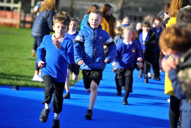 Sally Gunnell OBE opens a new school running track at Steyning Primary School. Pic S Robards SR2201311