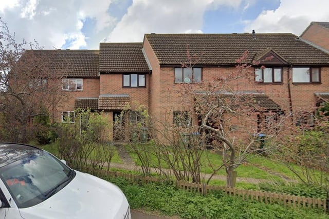 The average property price in Marsh Gibbon, Steeple Claydon & Tingewick was £399,998.