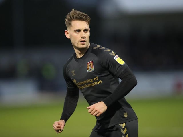 His fortunes show no sign of turning around after another hugely frustrating night. Didn't give the home defence enough to think about and was unable to offer either an outlet or focal point for the visitors' disjointed attack... 4.5