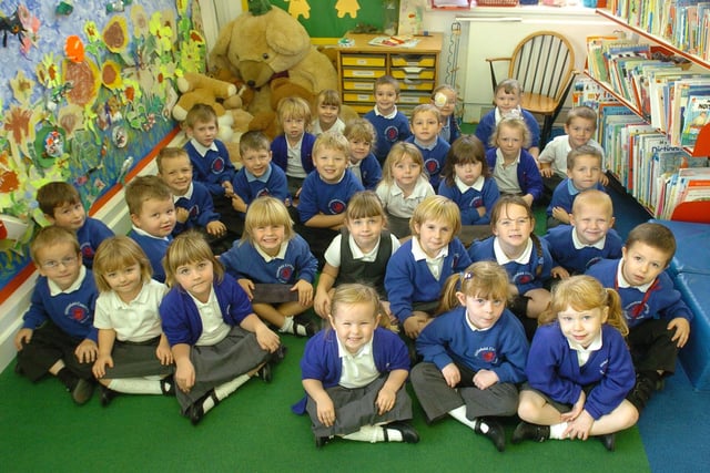 Reception pupils at  Middlefield school Eynesbury