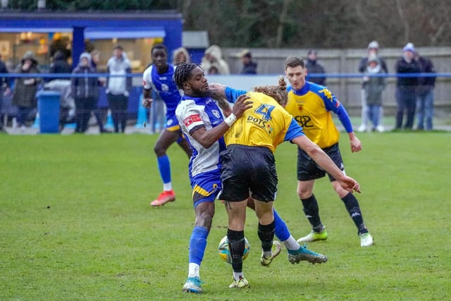 Action between Haywards Heath Town and Faversham / Pictures: Ray Turner