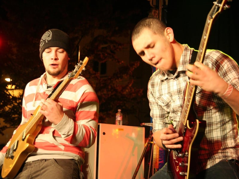 David Thompson and his band playing in 2007