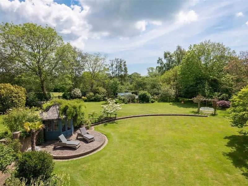Detached farmhouse in Sharpsbridge Lane, Piltdown near Uckfield. Photo: Zoopla