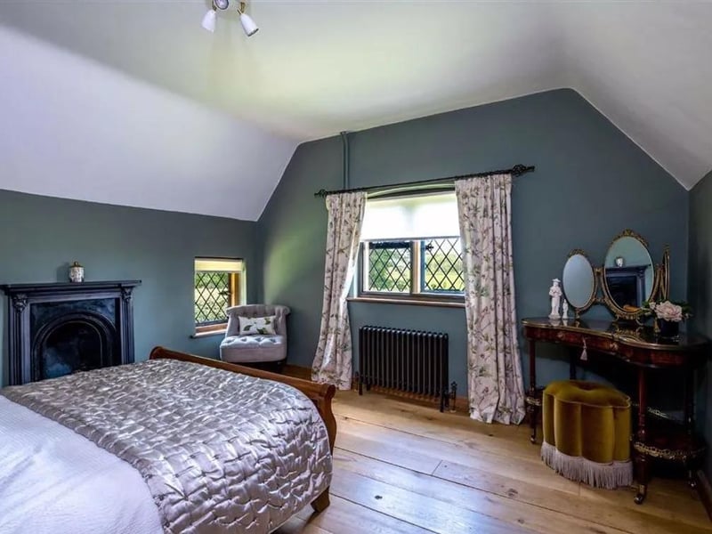 Detached farmhouse in Sharpsbridge Lane, Piltdown near Uckfield. Photo: Zoopla