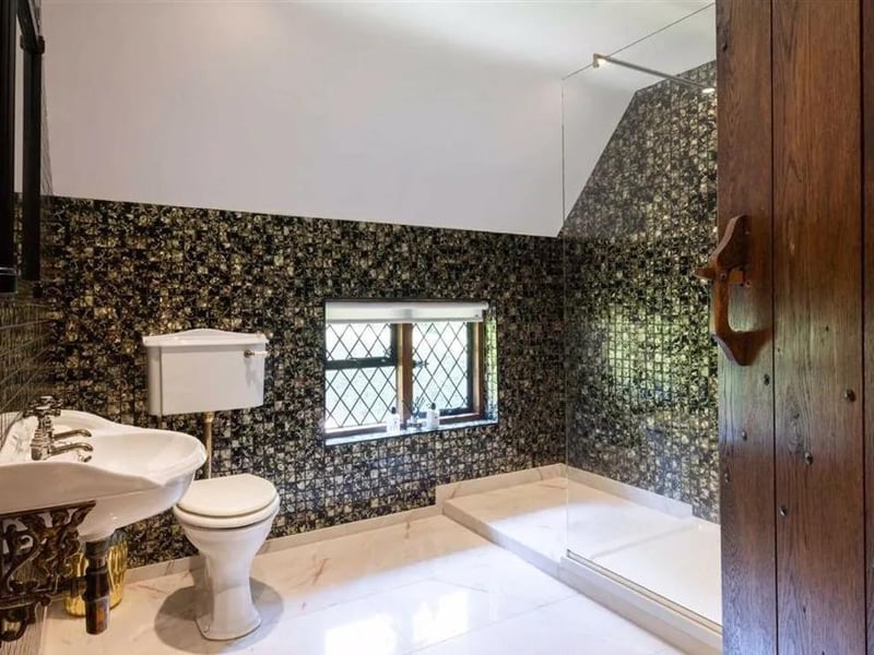 Detached farmhouse in Sharpsbridge Lane, Piltdown near Uckfield. Photo: Zoopla