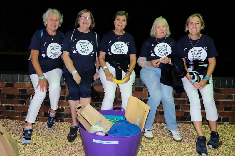 People taking part in St. Wilfrid's Moonlight Walk in Chichester 2021 SUS-210914-103825001
