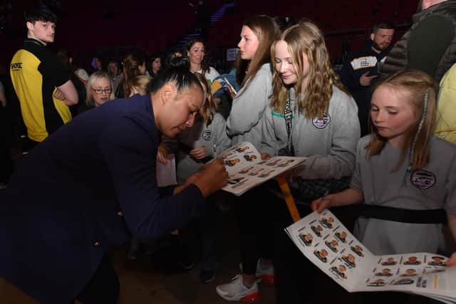 Liana Leota signs autographs ahead of Rhinos Netball v Saracens Mavericks at First Direct Arena (Picture: MATTHEW MERRICK PHOTOGRAPHY)