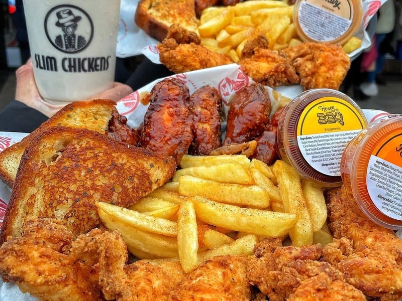A popular American restaurant chain serving hand-breaded chicken tenders and more is coming to Leeds this summer. The popular chain serves a variety of food – but its building blocks are its homemade chicken tenders. The menu includes tenders and wings, sandwiches and wraps, salad and sides with 14 dipping sauces. This July, it will take permanent residency in Trinity Leeds on level one. The grand opening will take place from noon on July 6.