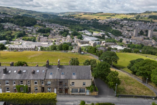 The property's attractive semi-rural location is handy for a variety of amenities in nearby Sowerby Bridge, and has main road and rail links within easy reach.