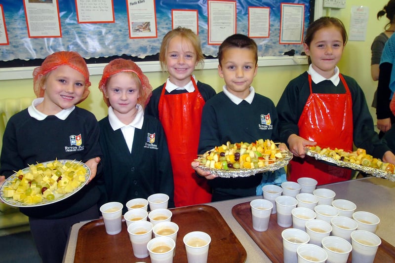 A healthy food cafe at Ryton Park Primary School in Worksop. l/r Kacey Dwyer six, Ala Palka six, Ola Palka six, Ryan Jones five and Holly Brain six in 2008