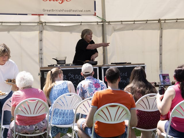 Guest chefs walk foodies through their favourite recipes while sharing some industry tips on the Chef Demo stage.