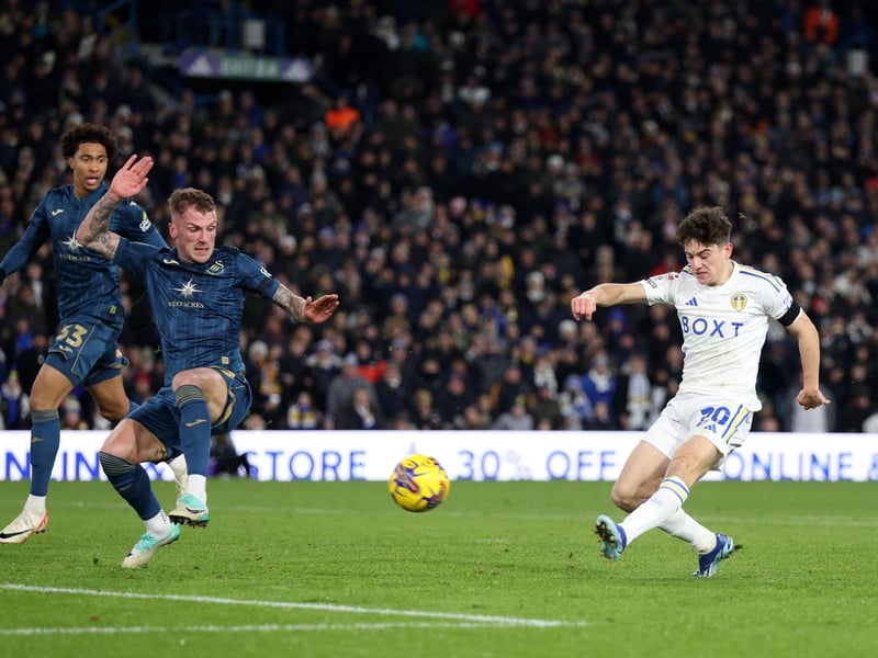 7 - Deserved his goal and took it brilliantly. Accuracy wasn't always there, he squandered chances, but he ran himself into the ground again.